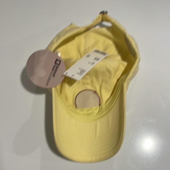 NWT urban outfitters yellow baseball hat - Picture 2 of 3